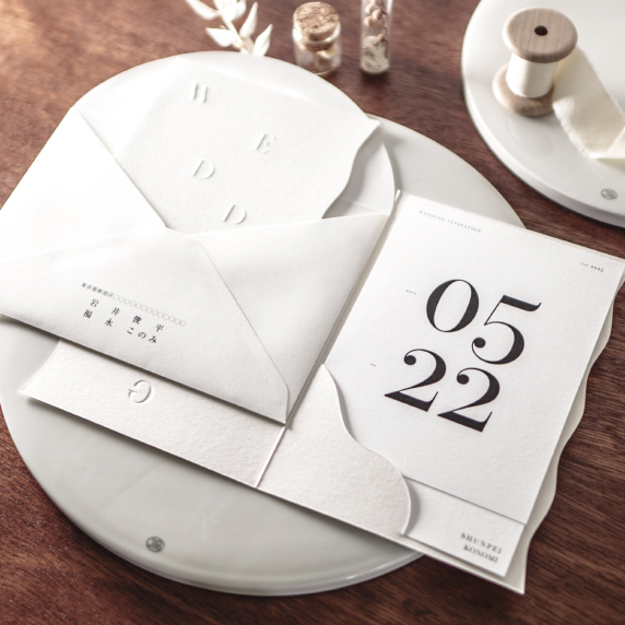 招待状手作りの新しいカタチ「fitau」｜キャリー C[AW]招待状